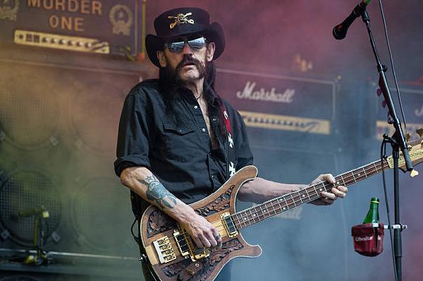 GLASTONBURY, ENGLAND - JUNE 26:  Lemmy Kilmister of Motorhead performs at the Glastonbury Festival at Worthy Farm, Pilton on June 26, 2015 in Glastonbury, England.  (Photo by Samir Hussein/Redferns via Getty Images)